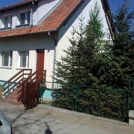 Apartamenty, Pokoje, Noclegi Pracownicze " Skarpa" Wilkasy Bagian luar foto