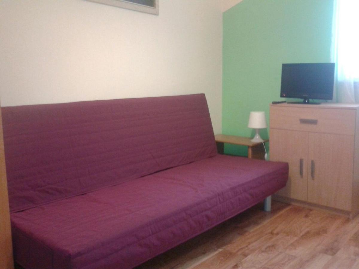 Apartamenty, Pokoje, Noclegi Pracownicze " Skarpa" Wilkasy Bagian luar foto