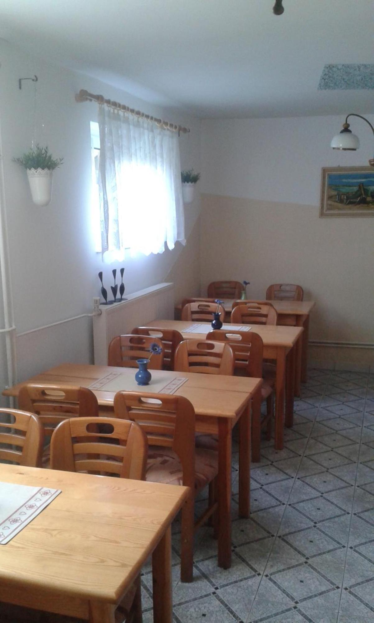 Apartamenty, Pokoje, Noclegi Pracownicze " Skarpa" Wilkasy Bagian luar foto