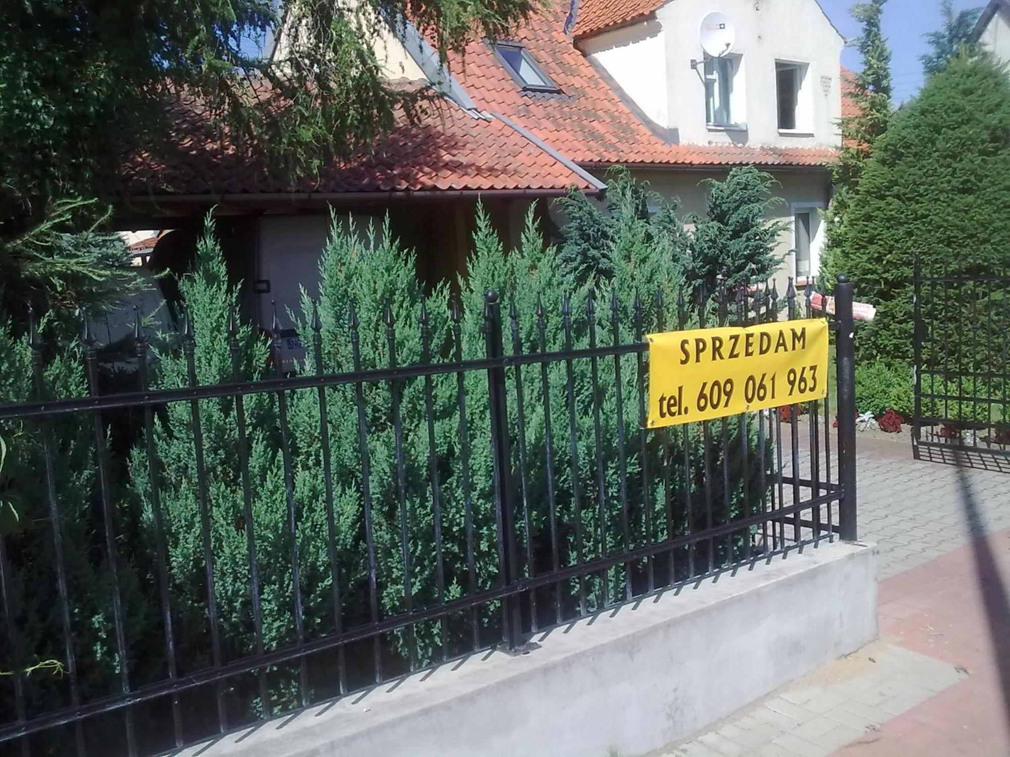 Apartamenty, Pokoje, Noclegi Pracownicze " Skarpa" Wilkasy Bagian luar foto