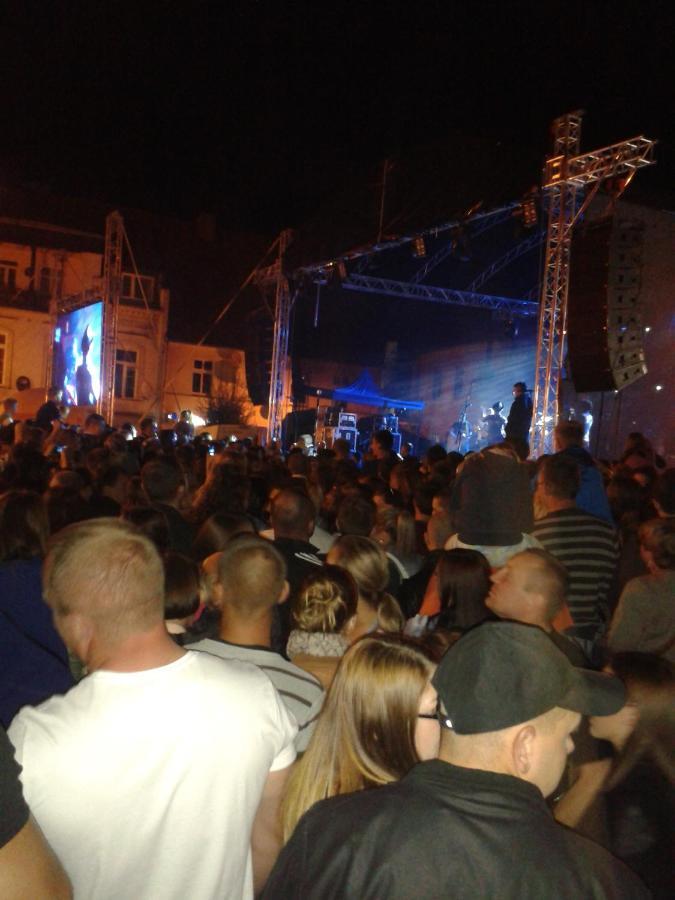 Apartamenty, Pokoje, Noclegi Pracownicze " Skarpa" Wilkasy Bagian luar foto